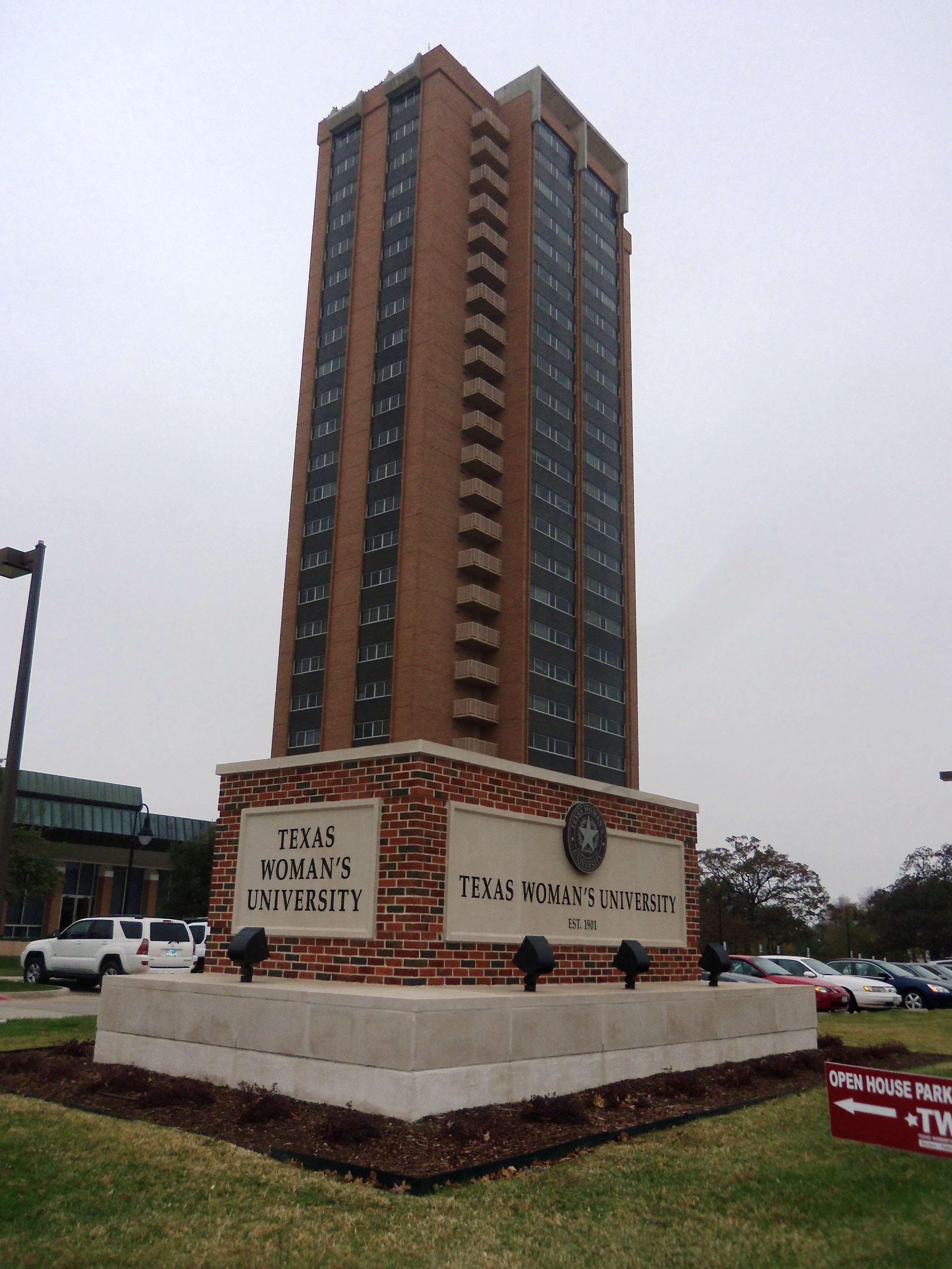 Best Western Premier Crown Chase Inn & Suites Denton Exterior photo